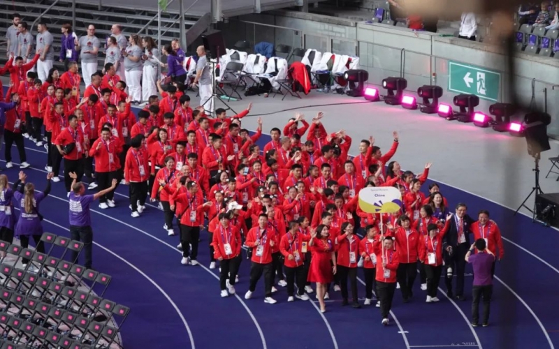 第16届世界夏季特奥会柏林开幕 乐鱼官方网站集团总裁张君婷出席开幕式并陪同中国代表团入场