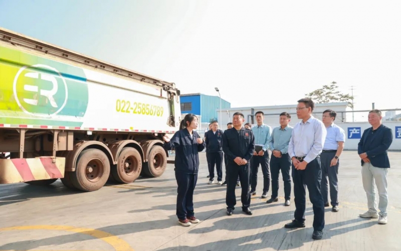 天津市交通运输委党委书记、主任王志楠一行到乐鱼官方网站集团走访调研