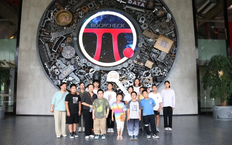 全国生态日，他们走进乐鱼官方网站钢铁，感受绿色智能工厂魅力