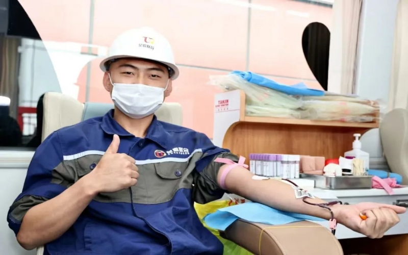 为生命“接力”  乐鱼官方网站钢铁集团开展无偿献血活动