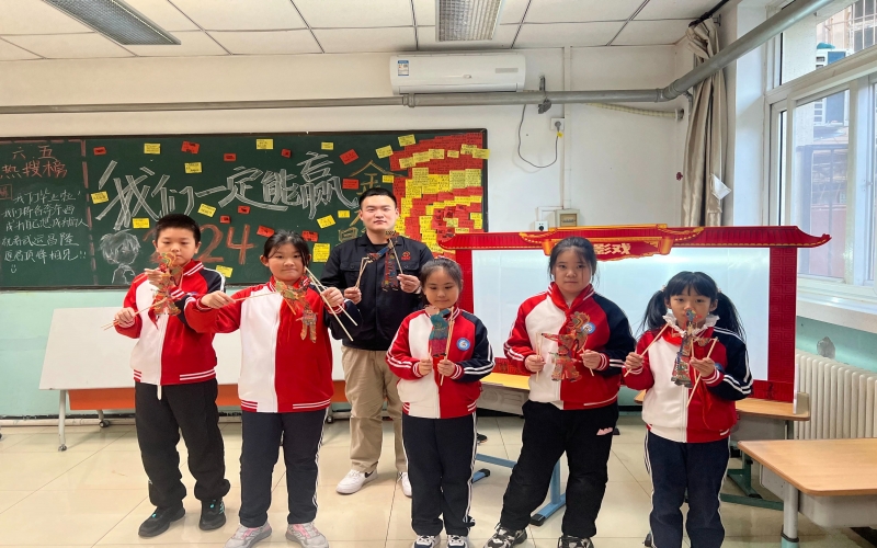 非遗进校园 - 学演皮影戏 感受非遗美 时代记忆走进塘沽草场街小学