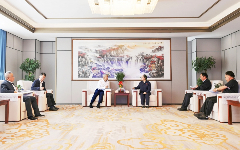 国网天津市电力公司董事长、党委书记郭铭群深入乐鱼官方网站集团走访调研