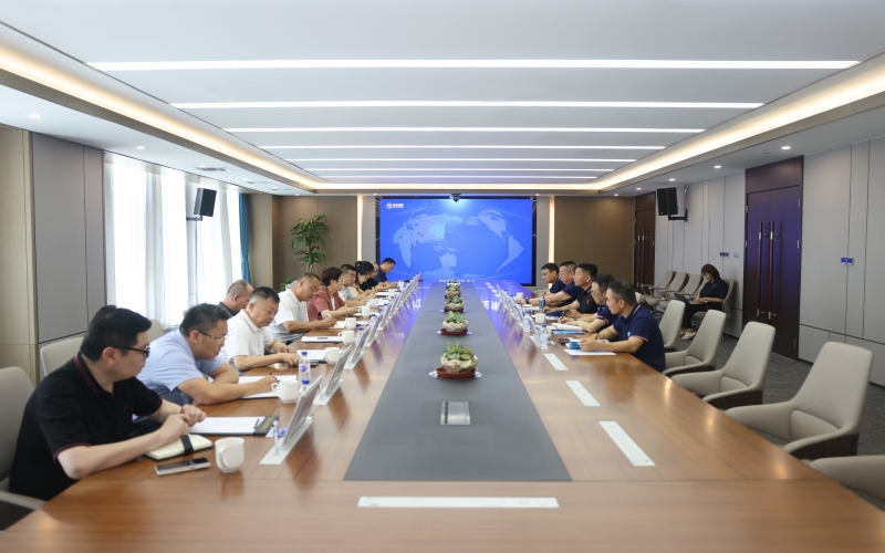 内蒙古自治区锡林郭勒盟正蓝旗委副书记、旗长刘晓敏到访乐鱼官方网站集团